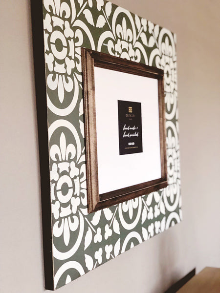 Perfect Sage Statement Frame