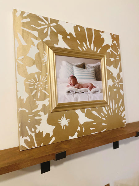 *NEW* Gold modern floral frame